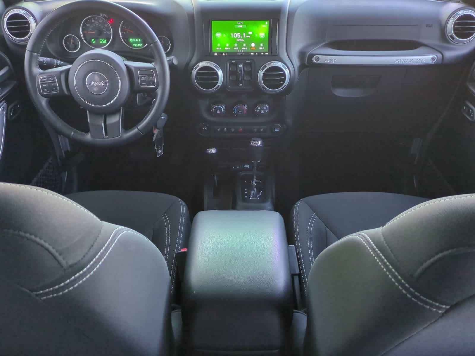 Thumbnail: 2017 Jeep Wrangler - 14