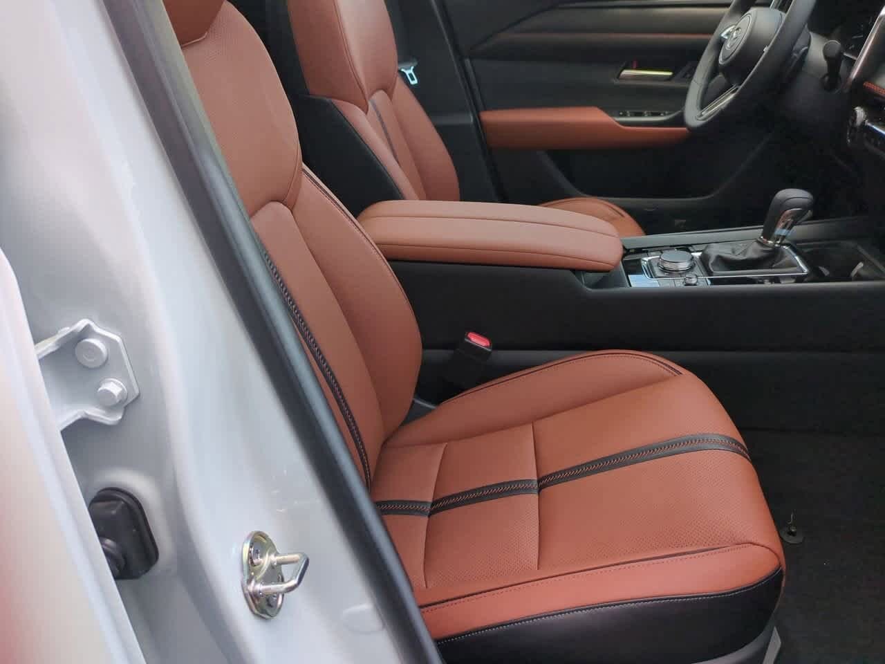 Thumbnail: 2025 Mazda CX-50 - 21