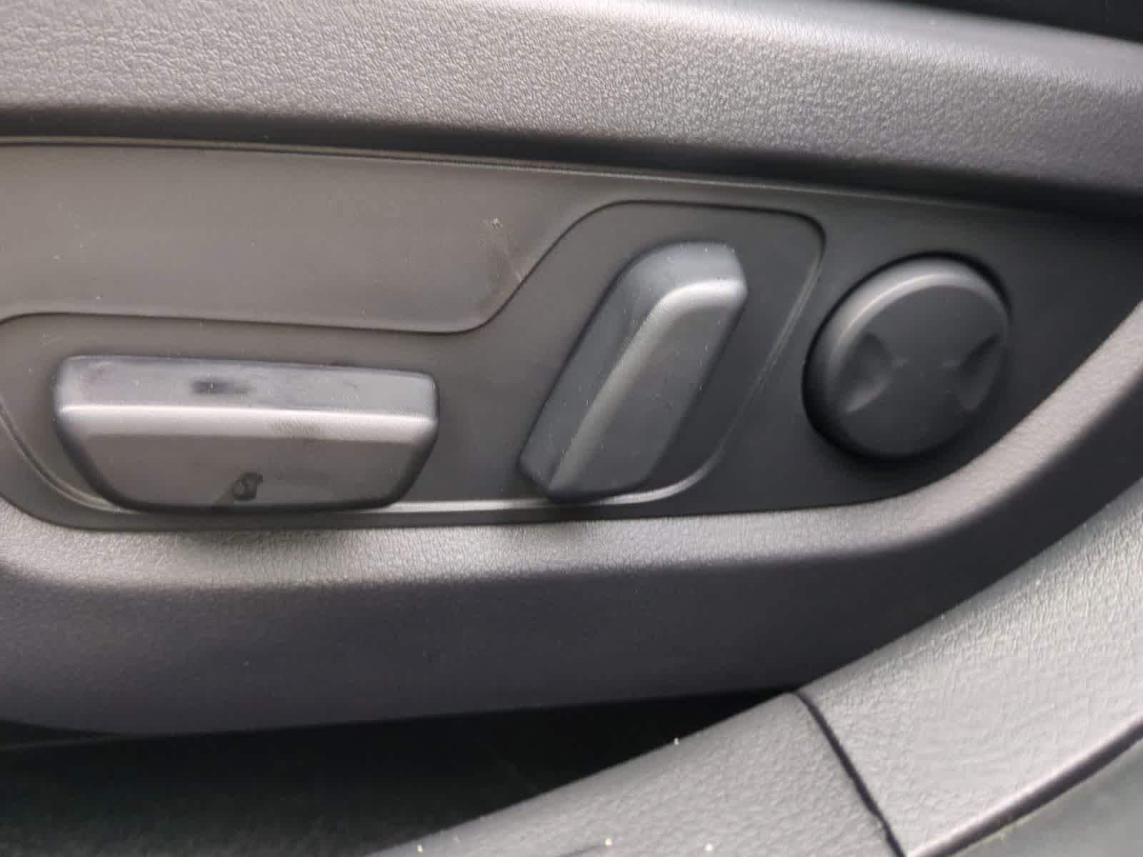 Thumbnail: 2026 Mazda CX-50 - 16