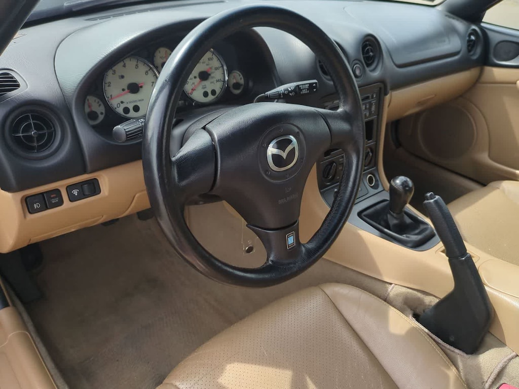 Used 2001 Mazda MX-5 Miata Base Convertible