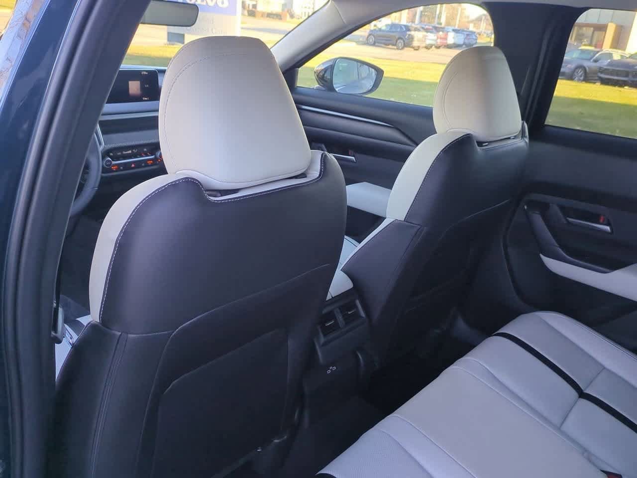 Thumbnail: 2026 Mazda CX-50 - 17