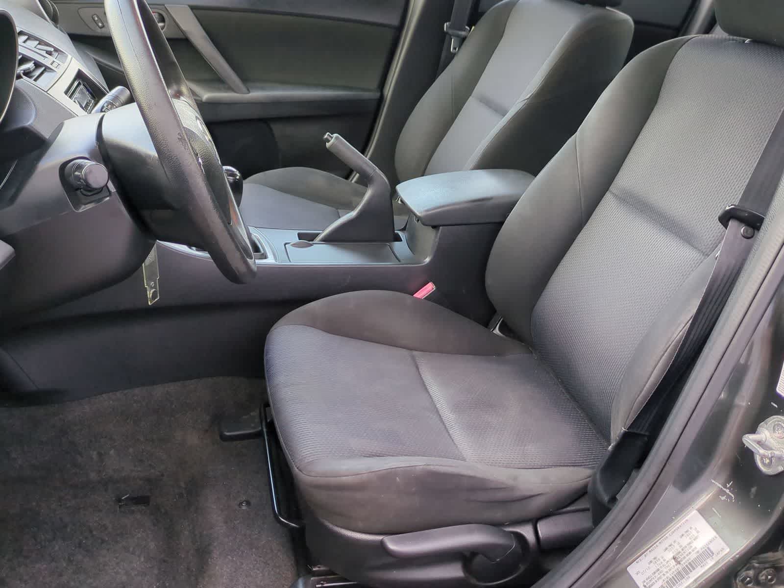 2011 Mazda MAZDA3 i Touring - Photo 15