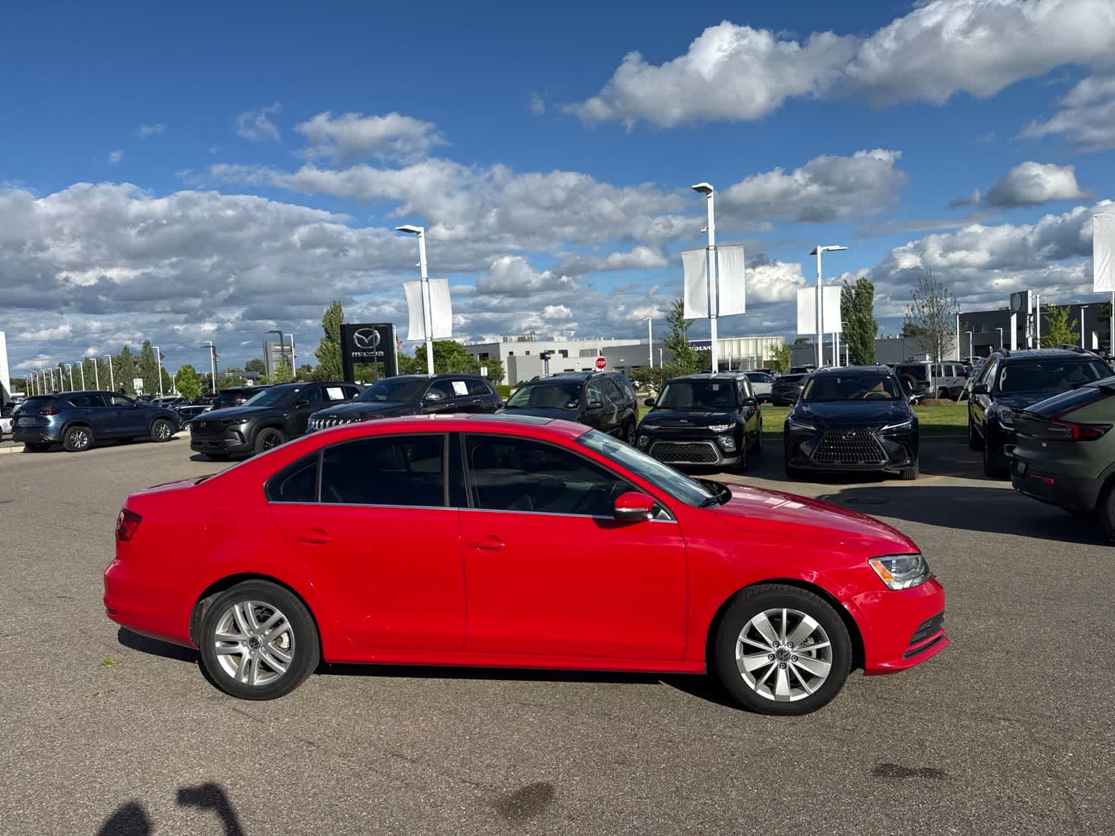 Thumbnail: 2015 Volkswagen Jetta - 4