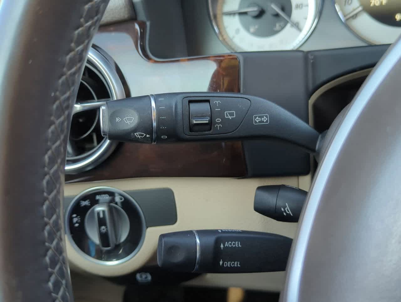 Thumbnail: 2014 Mercedes-Benz GLK - 27