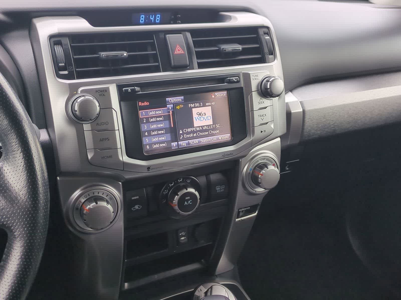 Thumbnail: 2014 Toyota 4Runner - 26