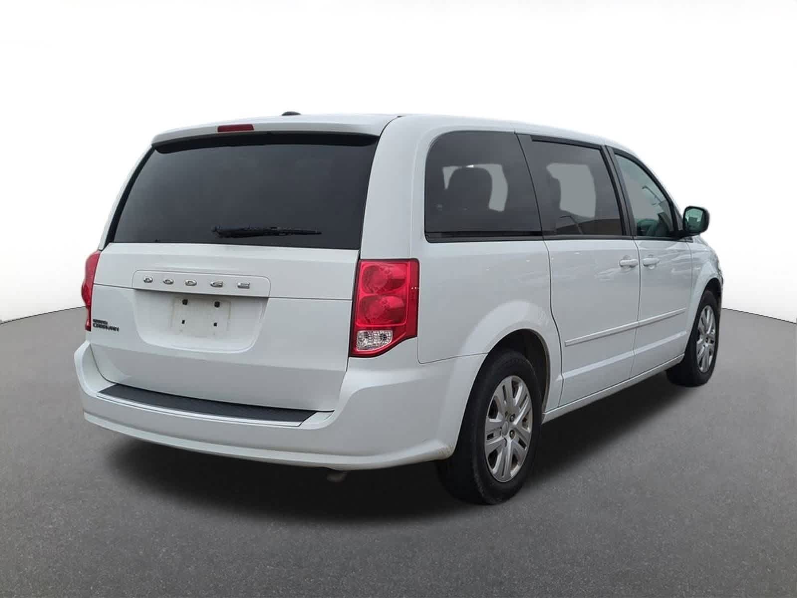 Thumbnail: 2016 Dodge Grand Caravan - 6