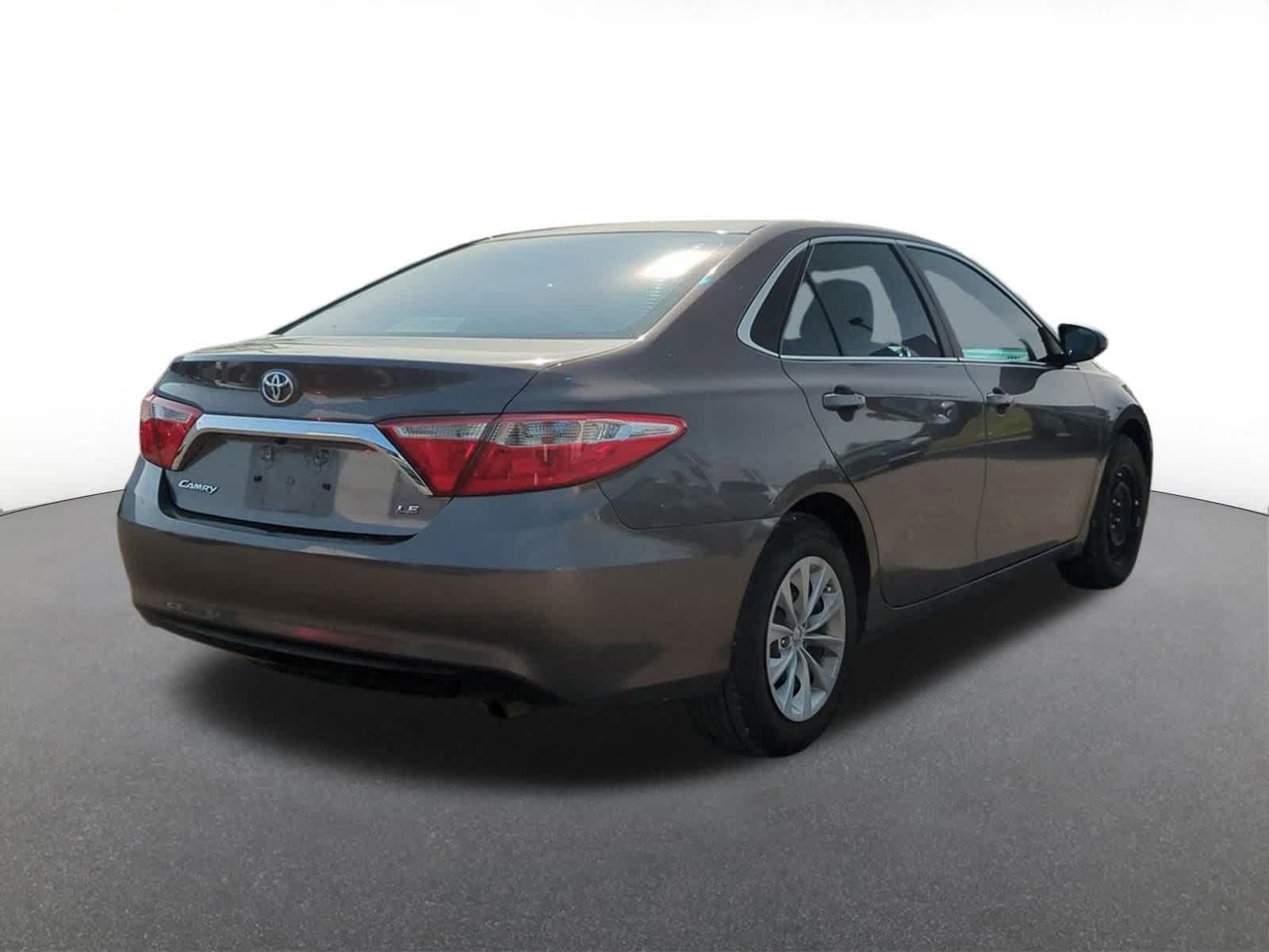Thumbnail: 2016 Toyota Camry - 6