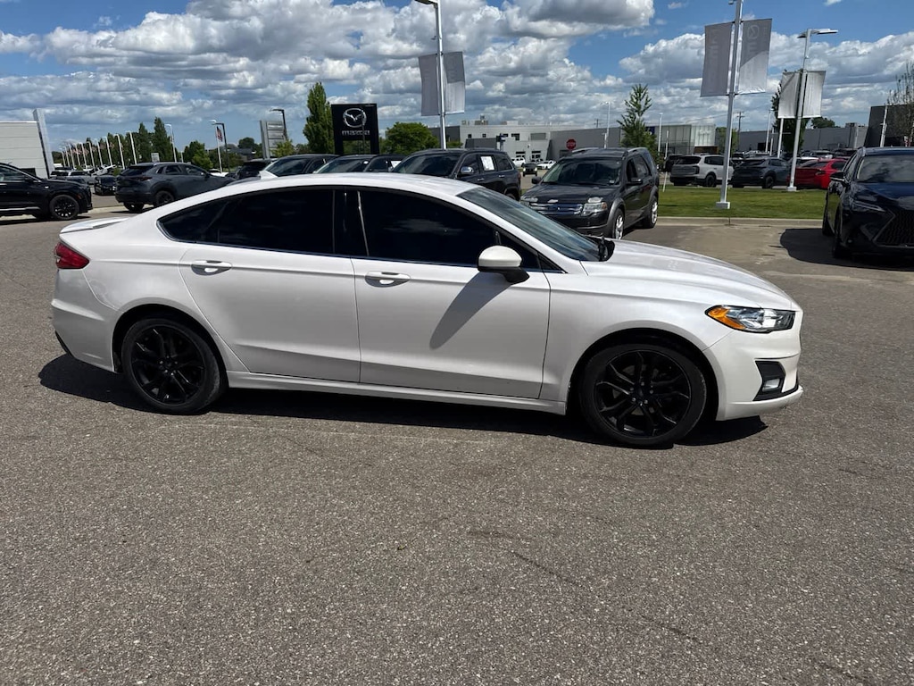 Used 2020 Ford Fusion SE Sedan