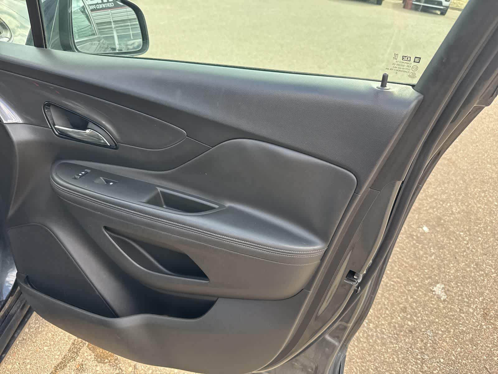 Thumbnail: 2017 Buick Encore - 27