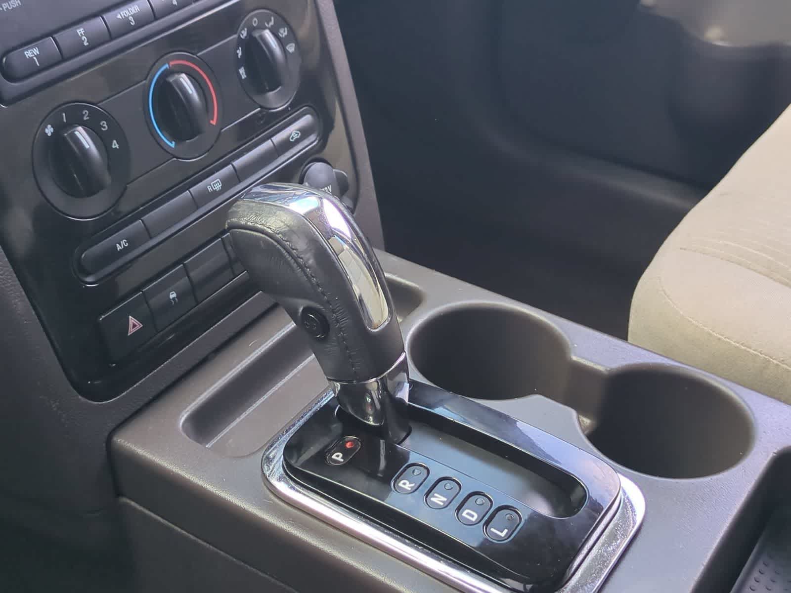 Thumbnail: 2008 Ford Taurus X - 30