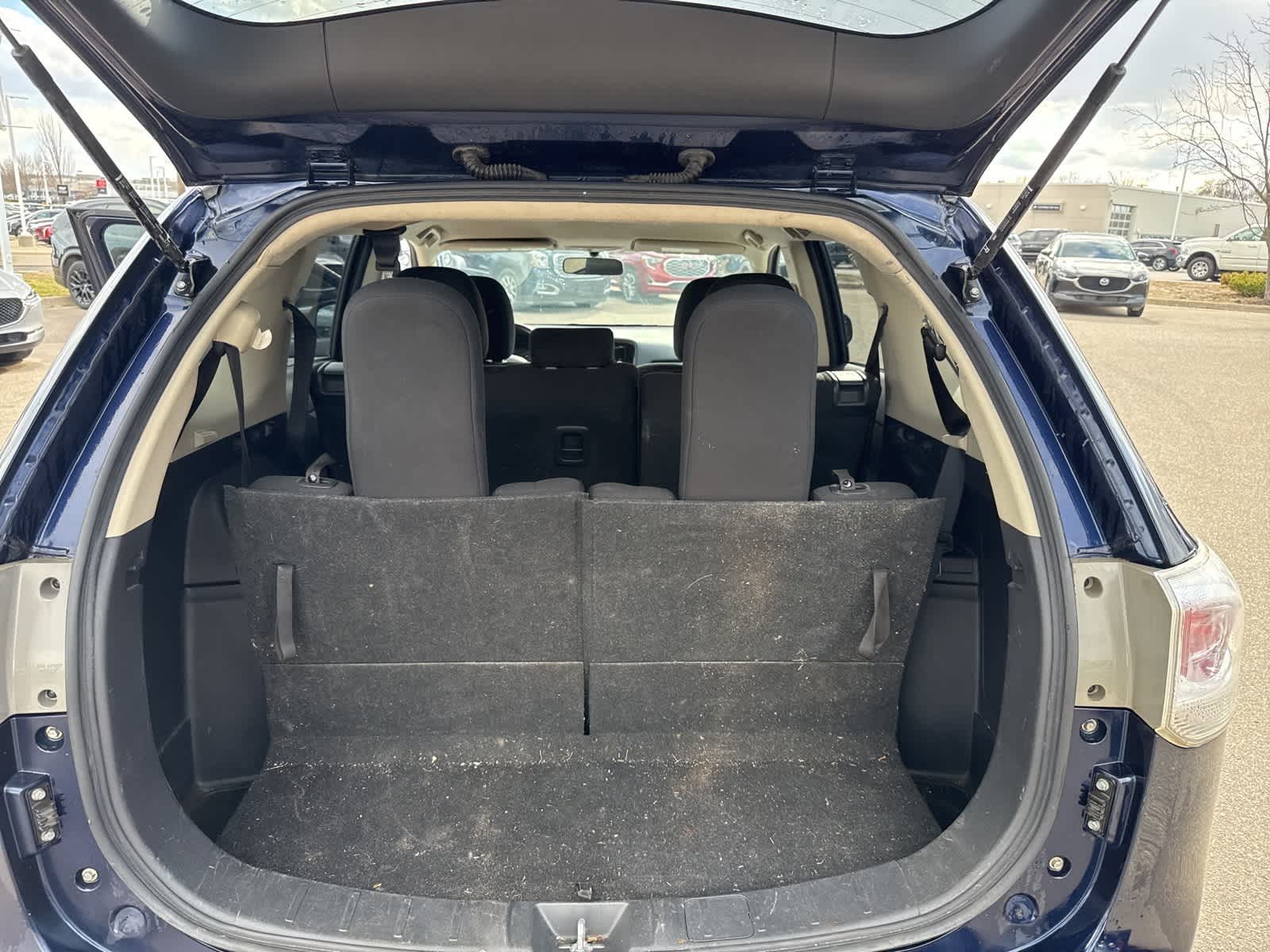 Thumbnail: 2015 Mitsubishi Outlander - 23