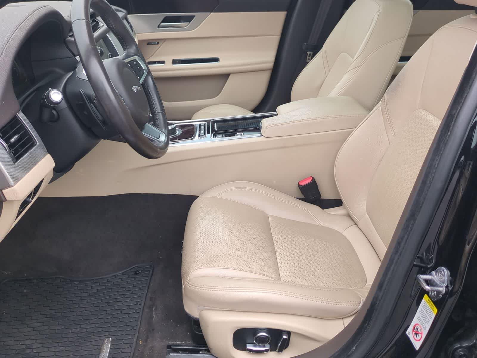 Thumbnail: 2020 Jaguar XF - 15