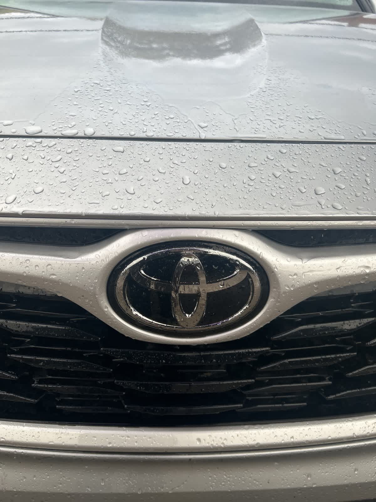 Thumbnail: 2022 Toyota Highlander - 22