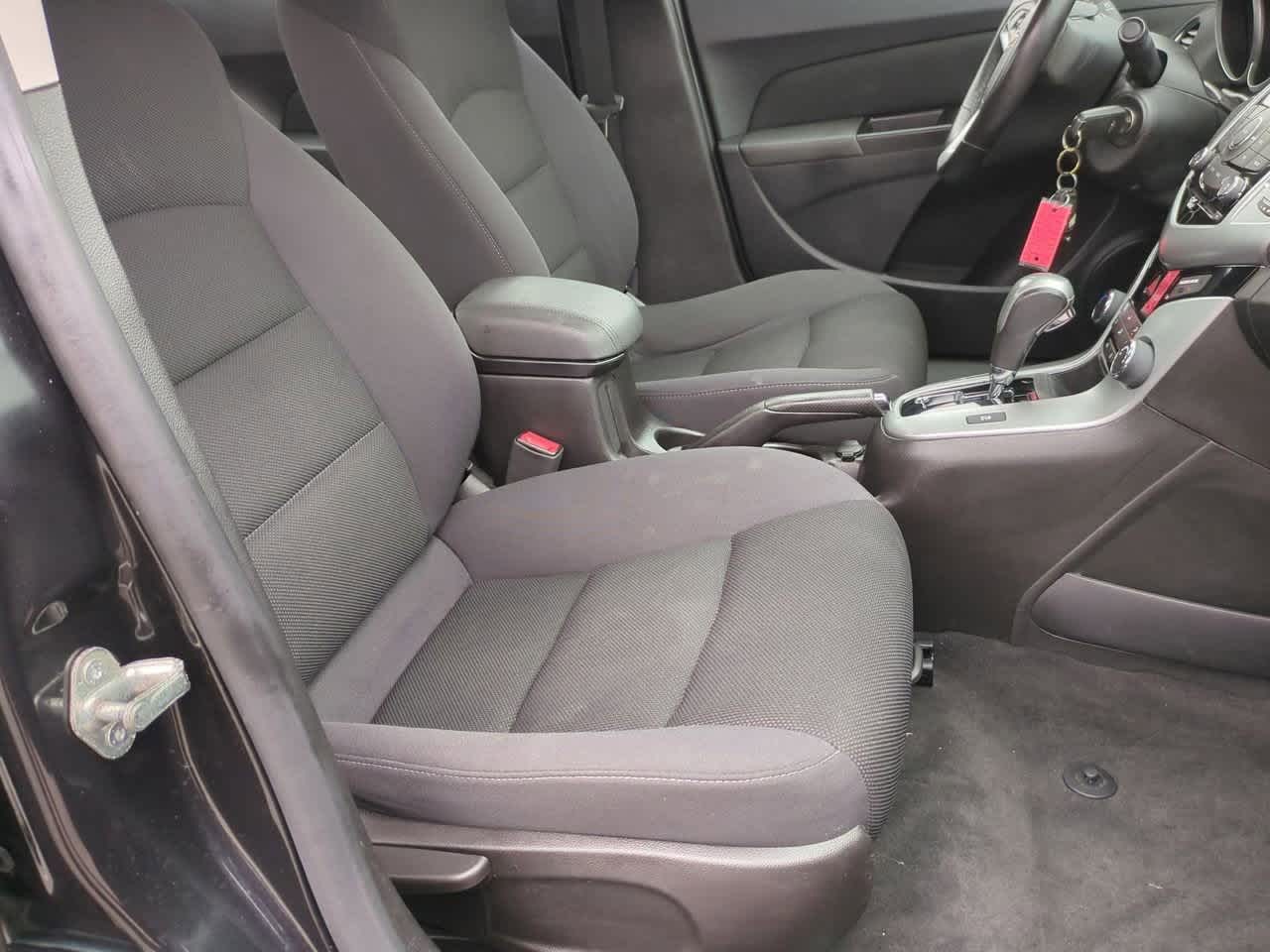 Thumbnail: 2014 Chevrolet Cruze - 19