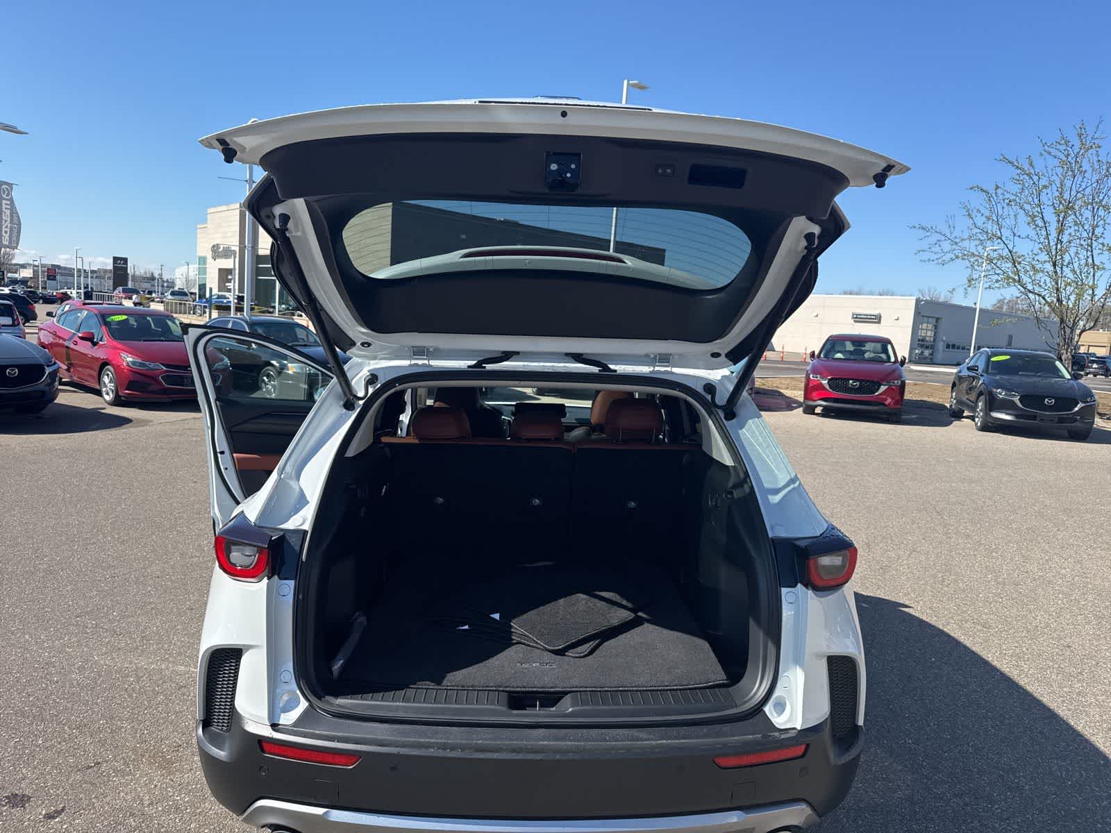 Thumbnail: 2025 Mazda CX-50 - 23