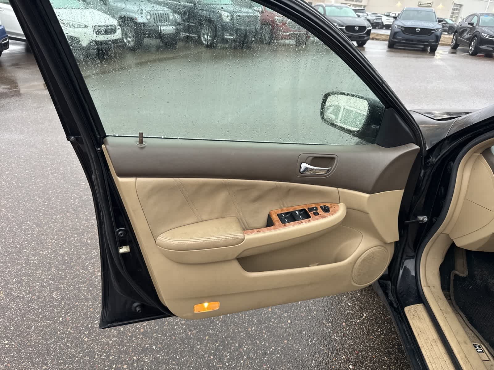 Thumbnail: 2003 Honda Accord - 15