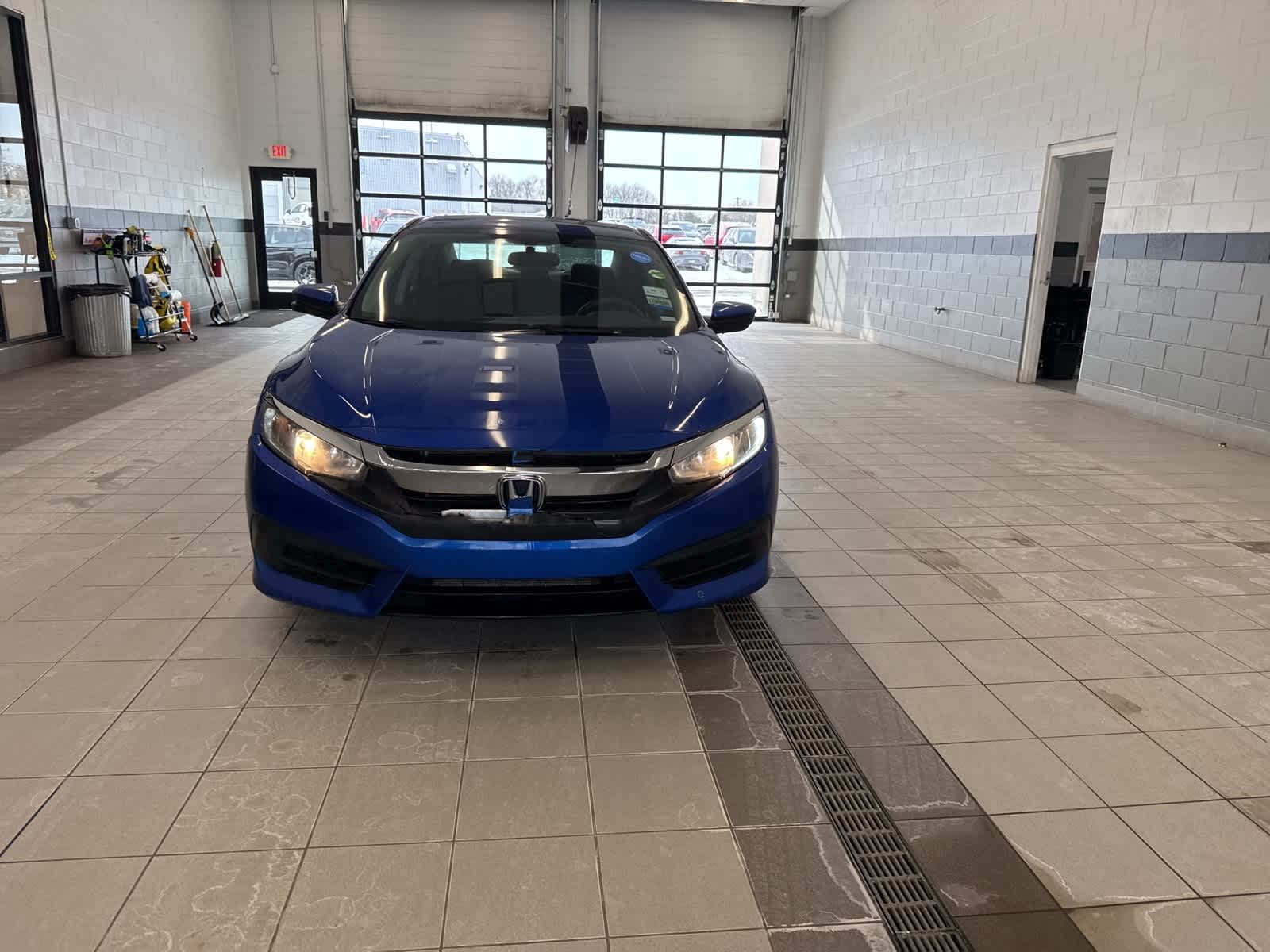 Thumbnail: 2017 Honda Civic - 6