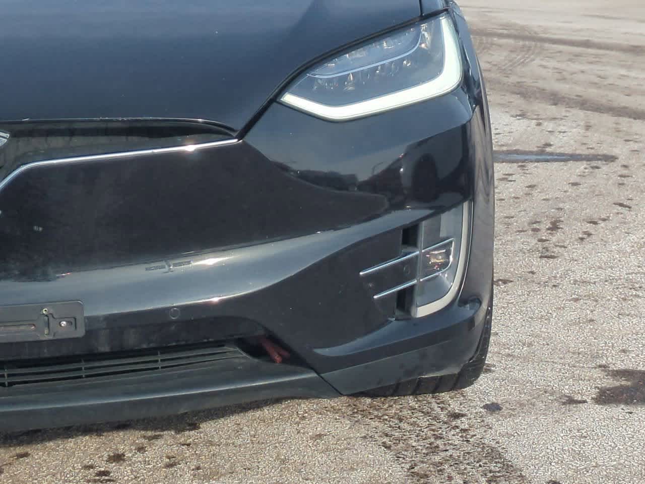 Thumbnail: 2016 Tesla Model X - 10