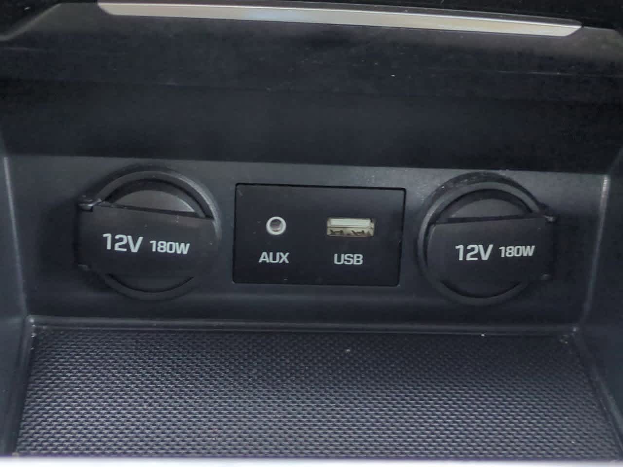 Thumbnail: 2017 Hyundai Elantra - 29