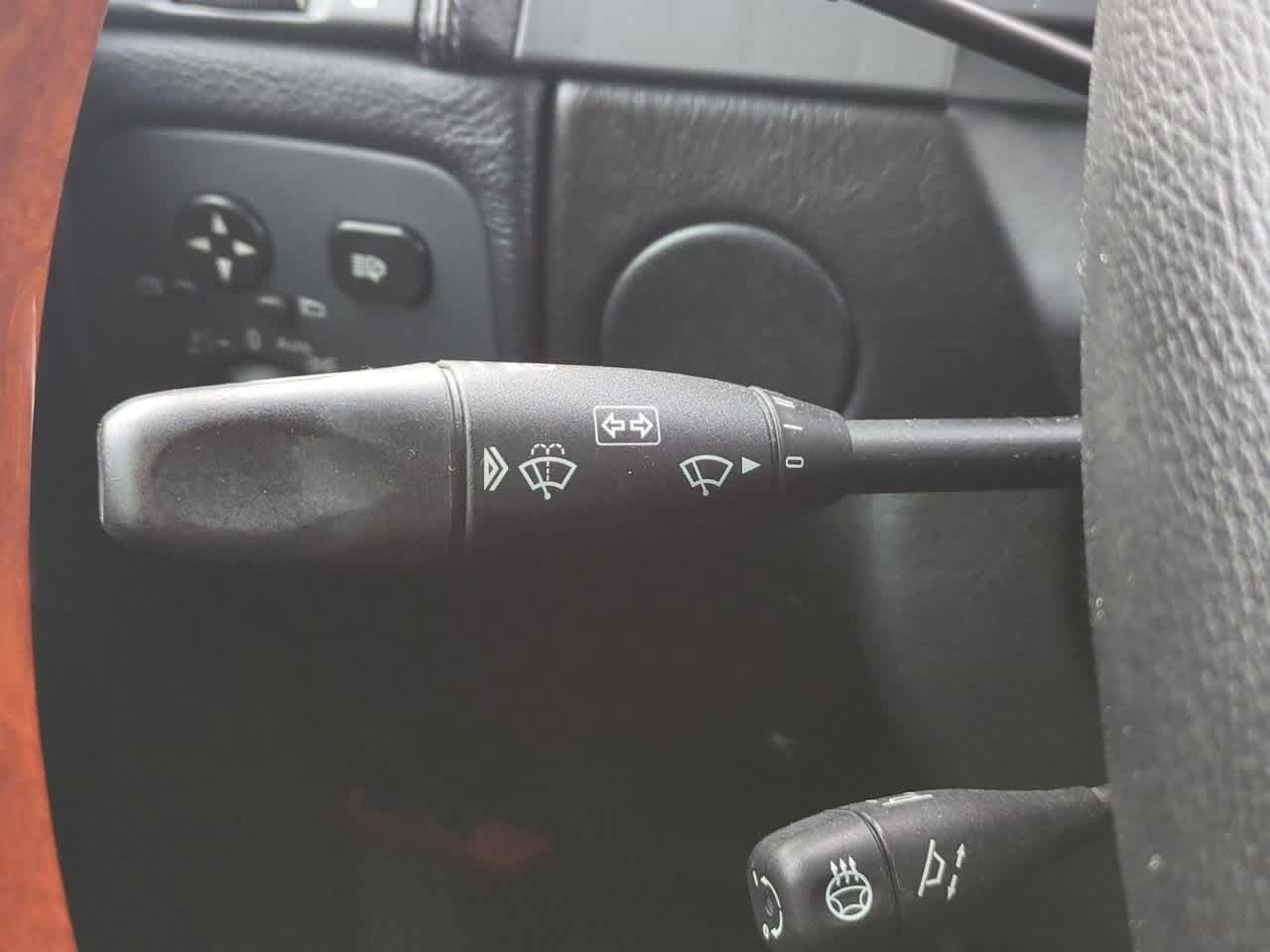 Thumbnail: 2011 Mercedes-Benz G-Class - 27