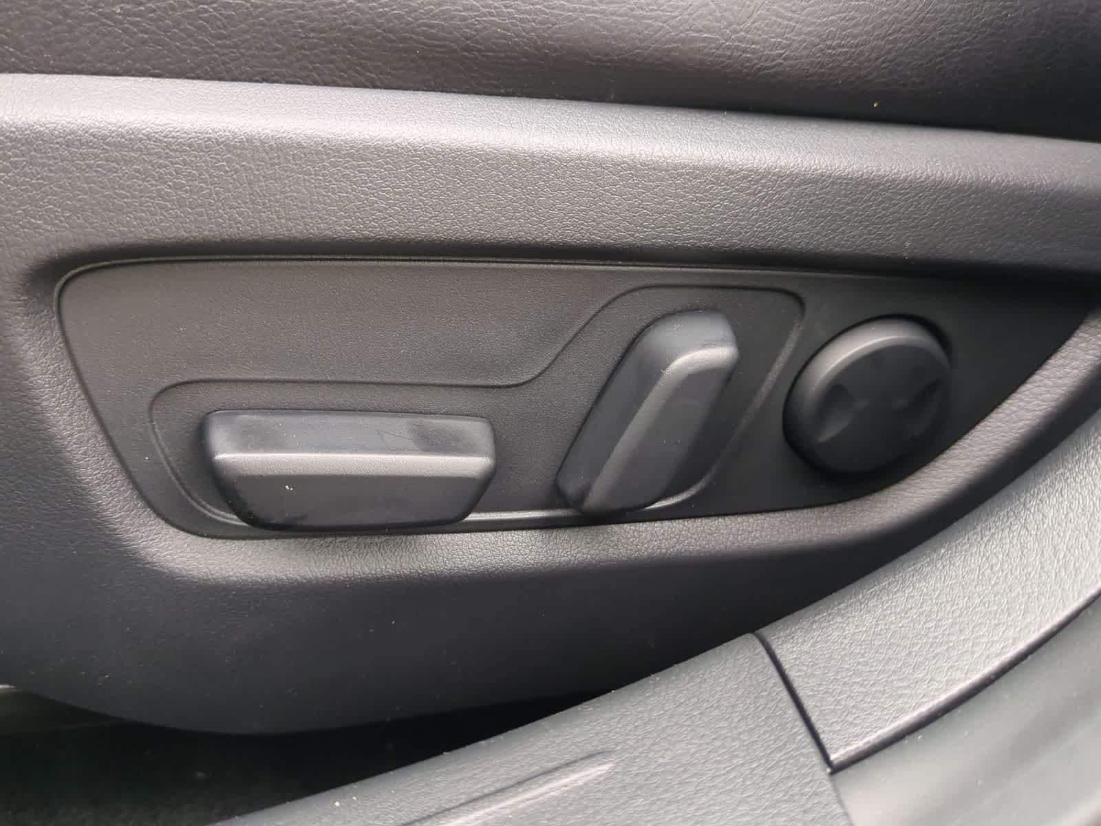 Thumbnail: 2026 Mazda CX-50 - 16