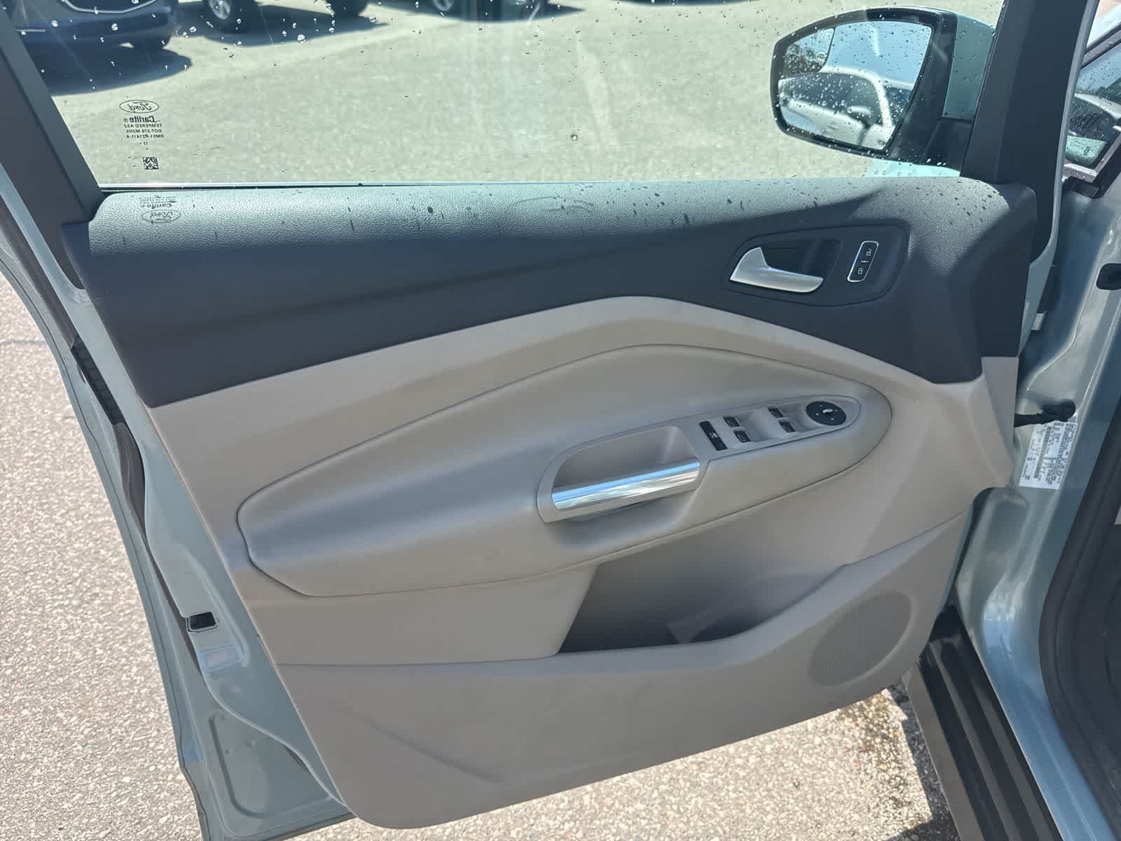 Thumbnail: 2014 Ford C-Max - 15