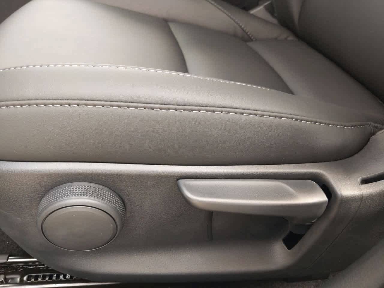 Thumbnail: 2025 Mazda CX-30 - 17