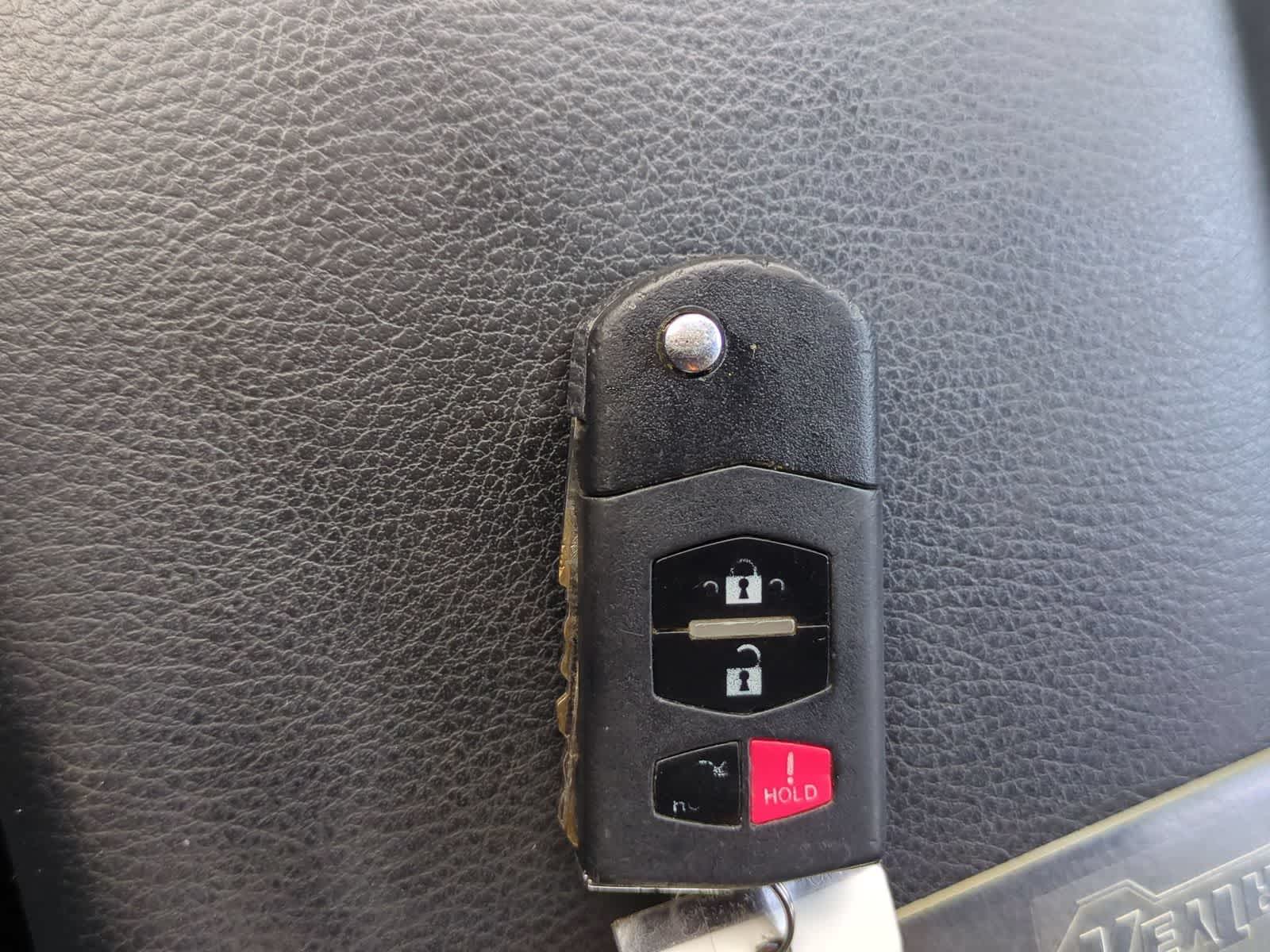 2011 Mazda MAZDA3 i Touring - Photo 34