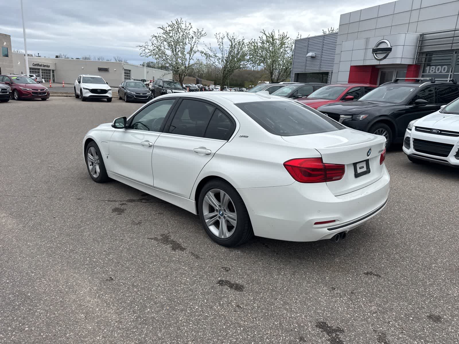 Thumbnail: 2017 BMW 3 Series - 7