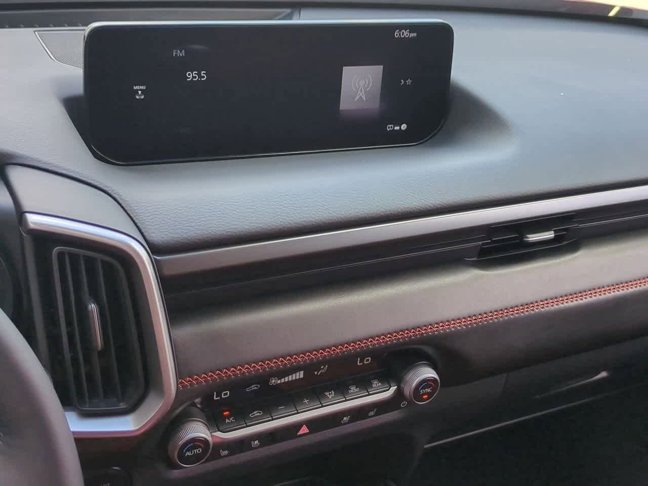 Thumbnail: 2025 Mazda CX-50 - 27