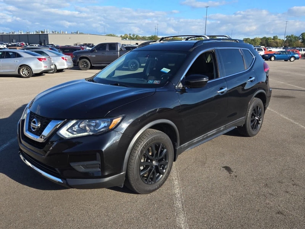 Used 2017 Nissan Rogue SV SUV