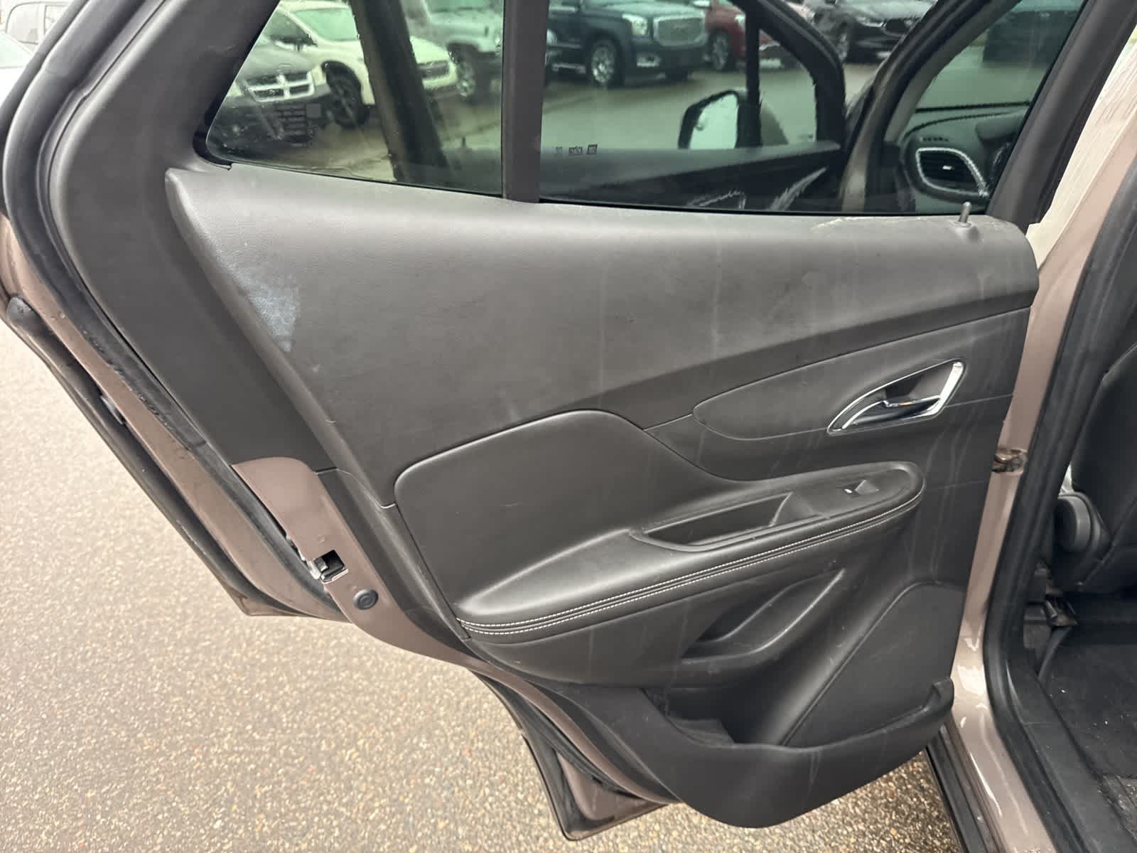 Thumbnail: 2014 Buick Encore - 17