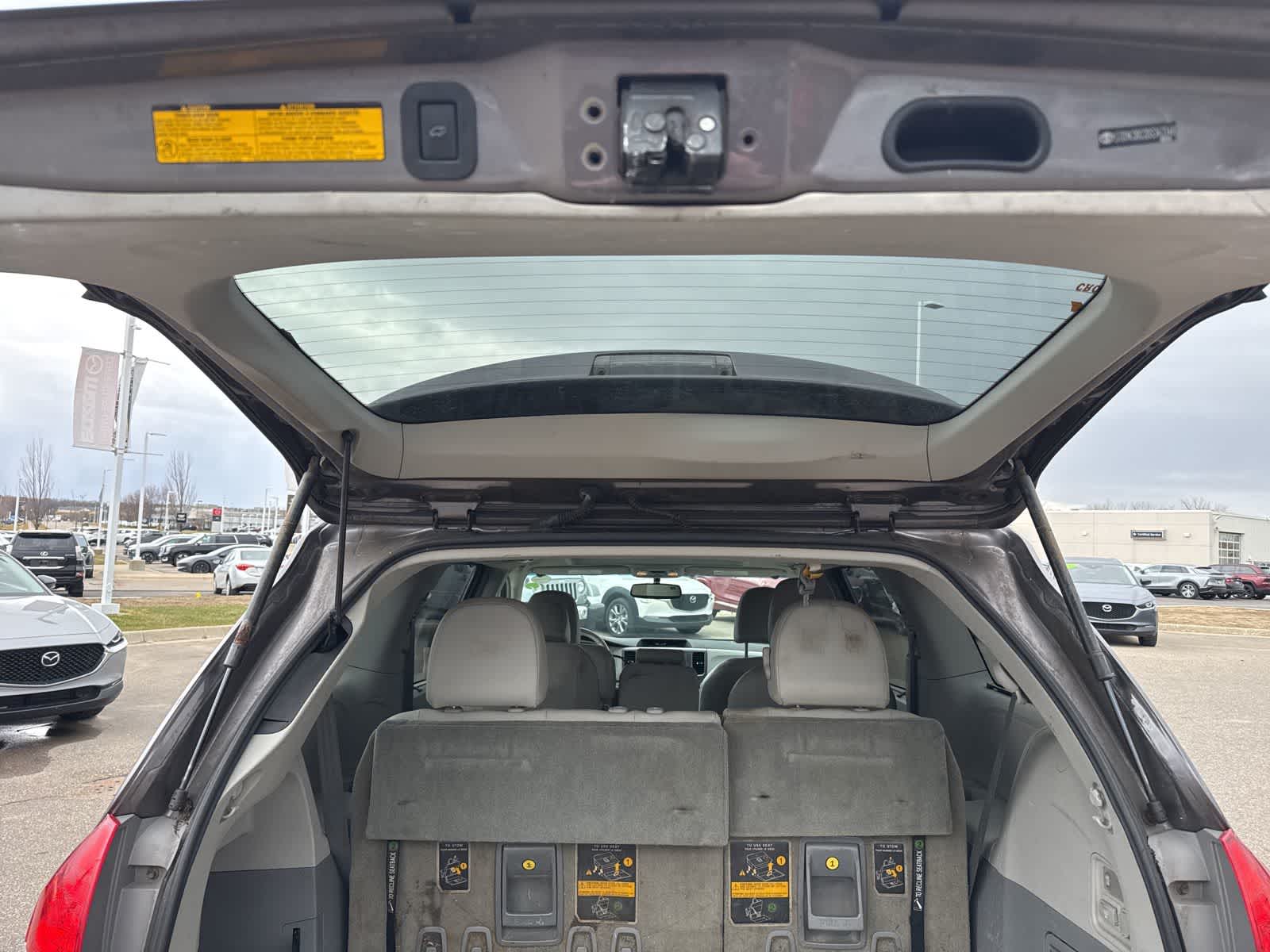 Thumbnail: 2013 Toyota Sienna - 24