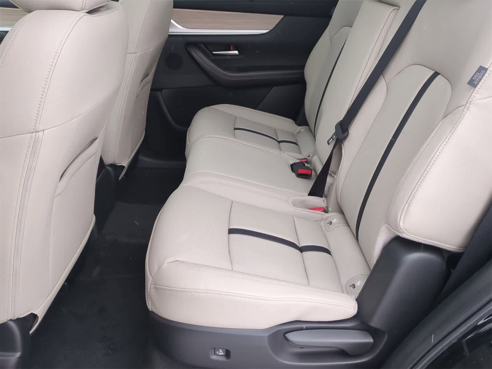 Thumbnail: 2026 Mazda CX-90 - 19