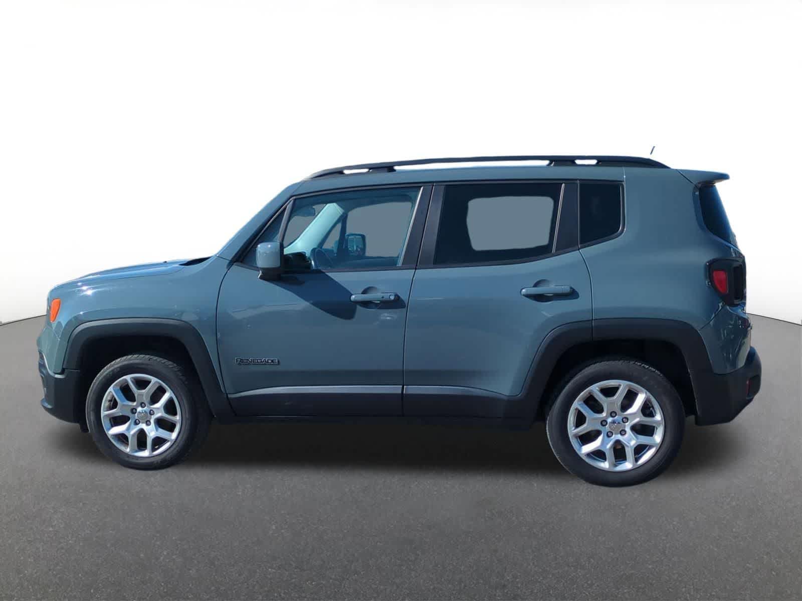 Thumbnail: 2017 Jeep Renegade - 3