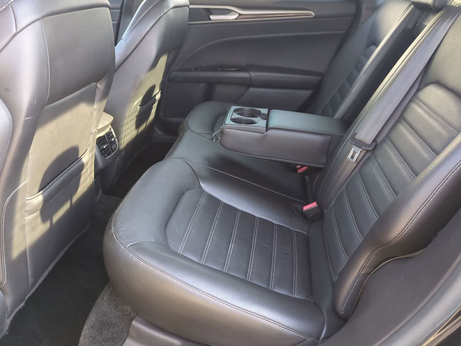 Thumbnail: 2015 Ford Fusion - 19