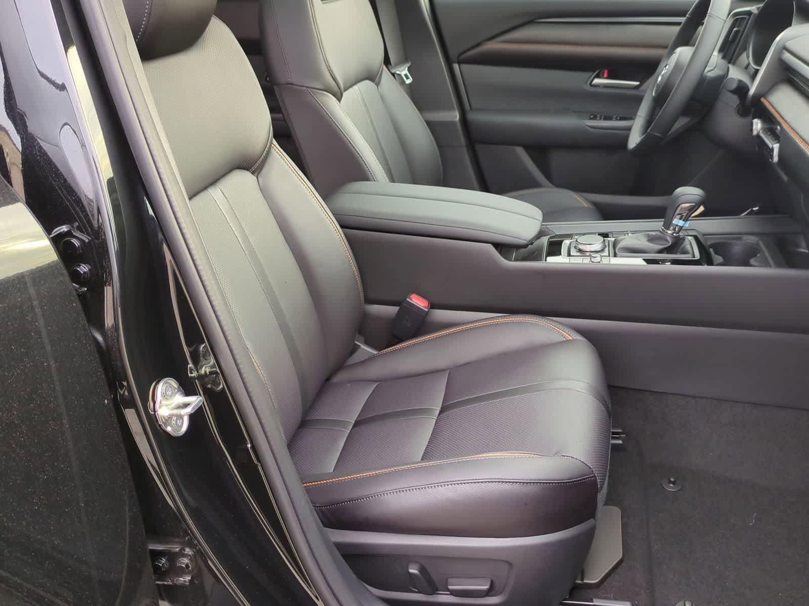 Thumbnail: 2026 Mazda CX-50 - 22