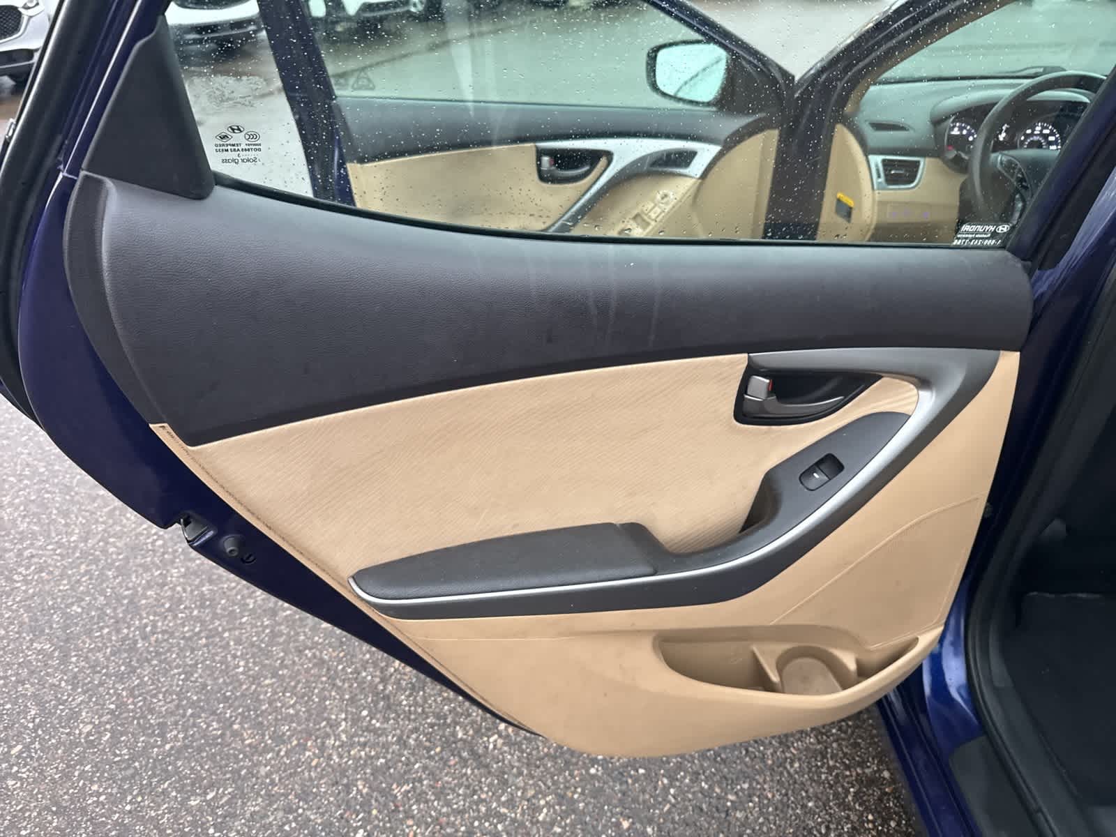 Thumbnail: 2013 Hyundai Elantra - 18