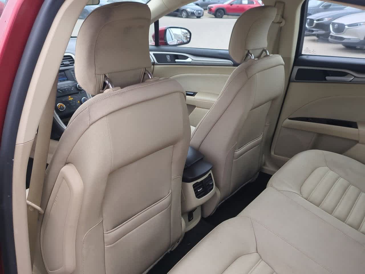 Thumbnail: 2014 Ford Fusion - 17