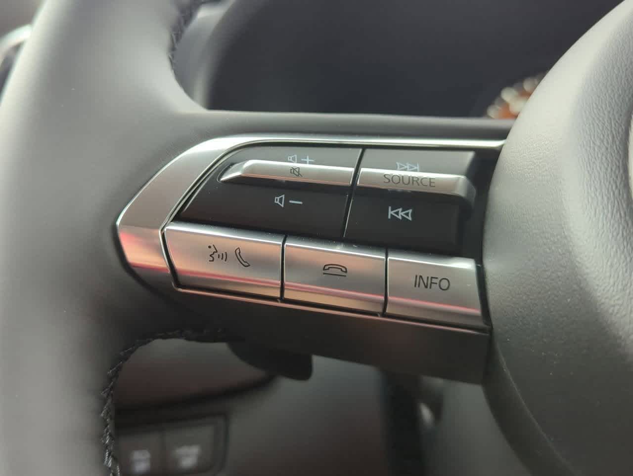 Thumbnail: 2025 Mazda CX-50 - 23
