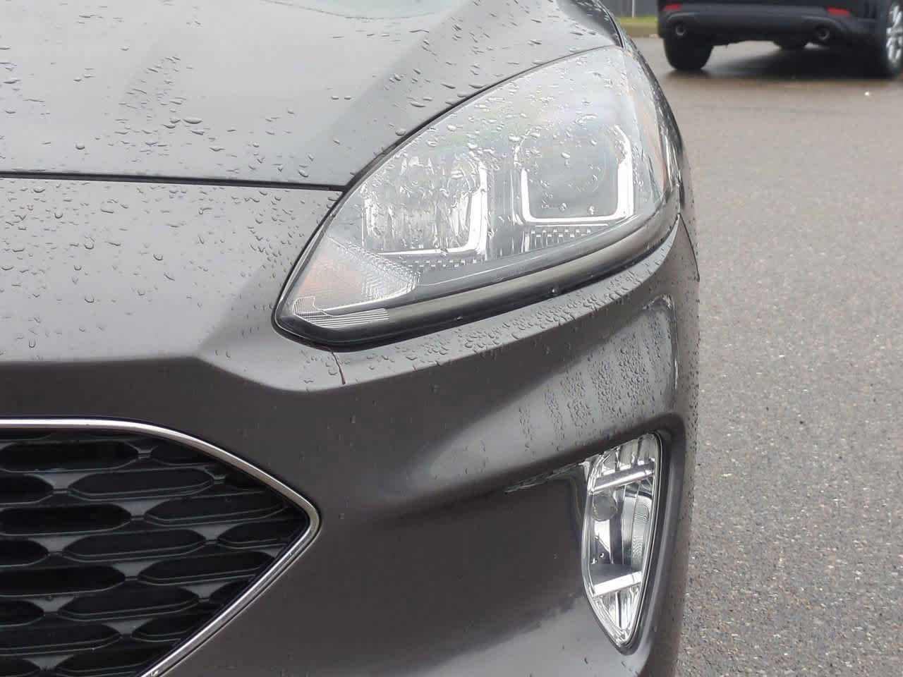 Thumbnail: 2022 Ford Escape - 10