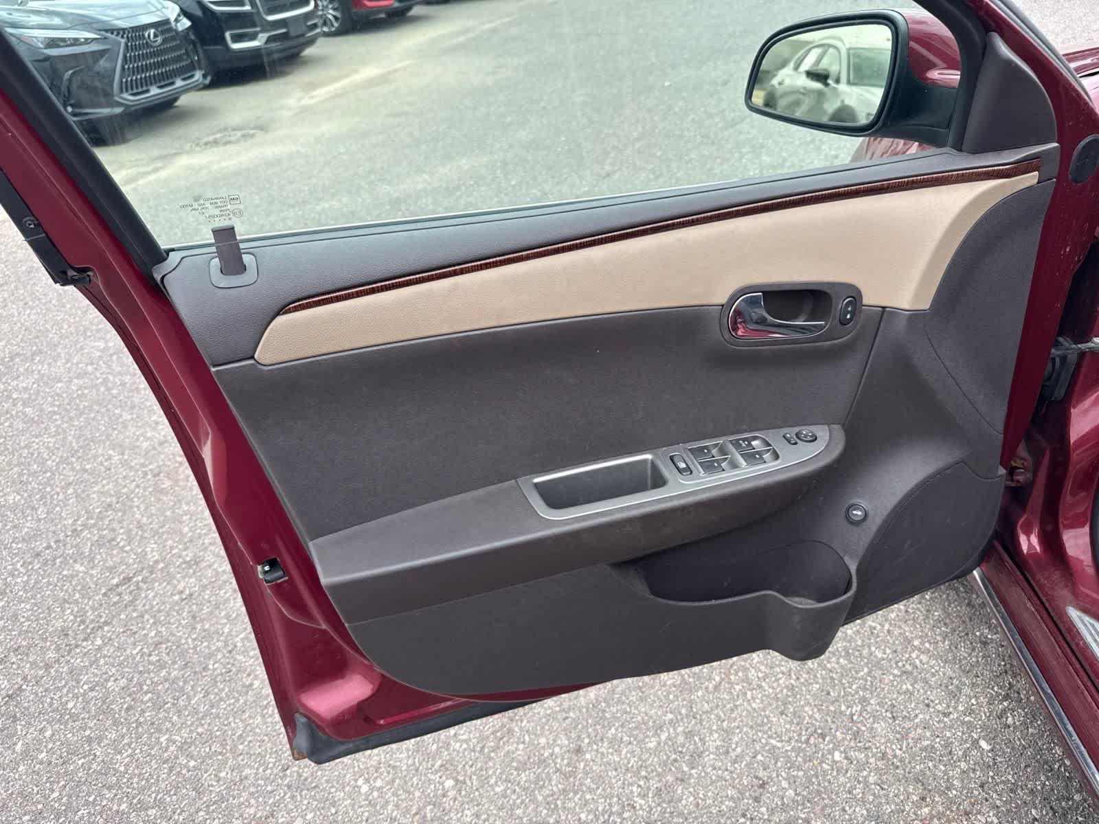Thumbnail: 2010 Chevrolet Malibu - 15