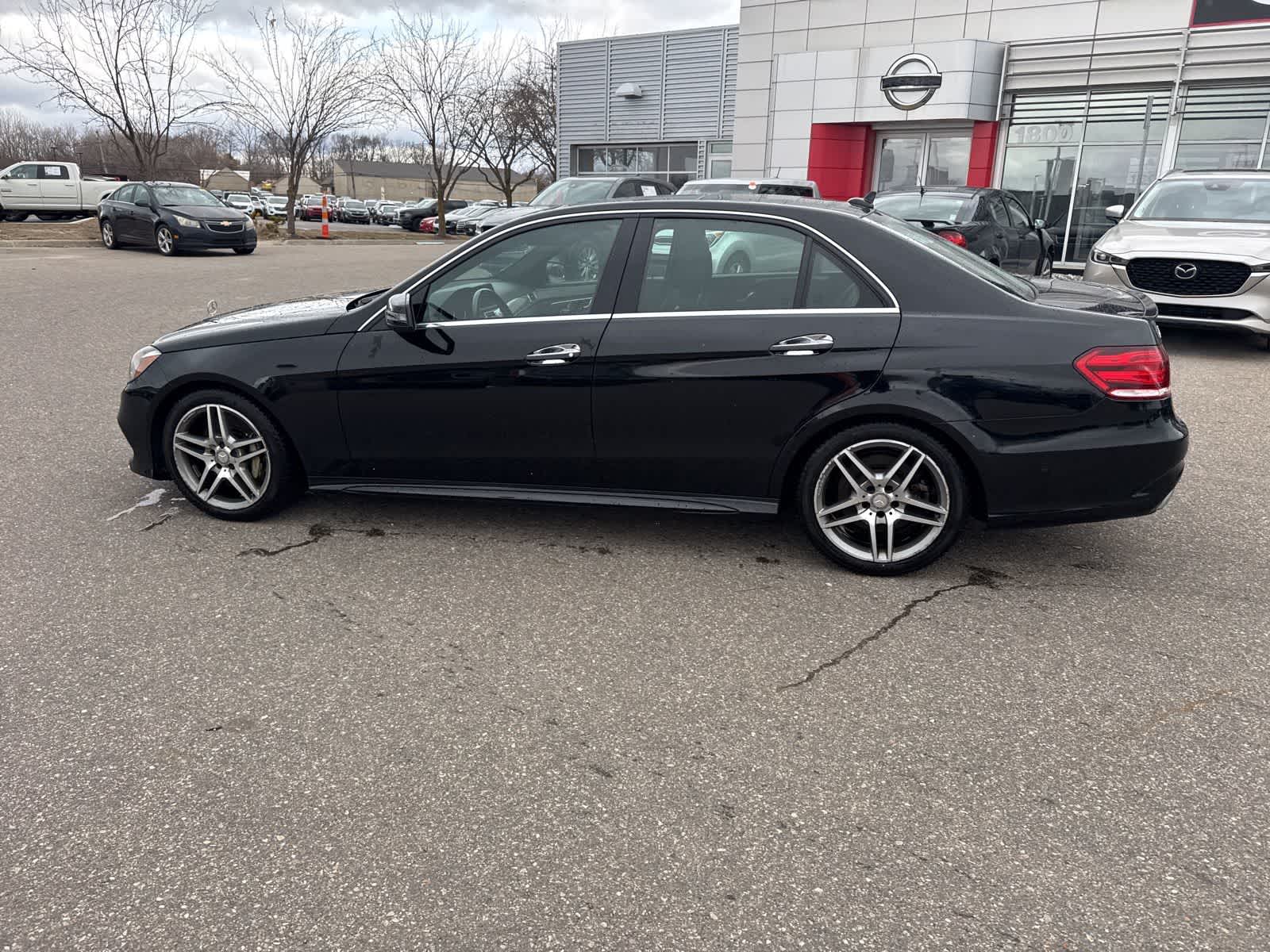 Thumbnail: 2014 Mercedes-Benz E-Class - 8