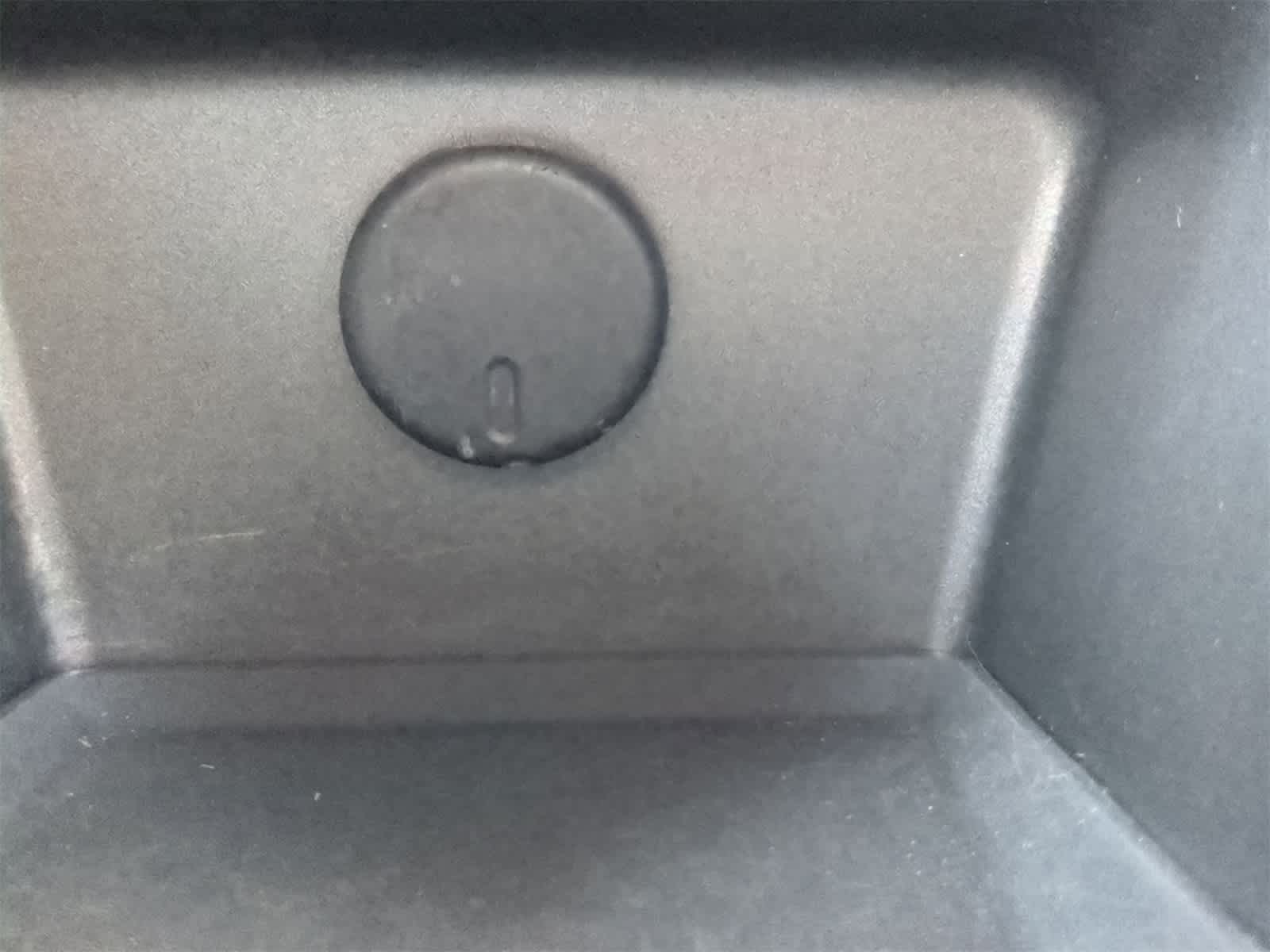 Thumbnail: 2017 Chevrolet Equinox - 29