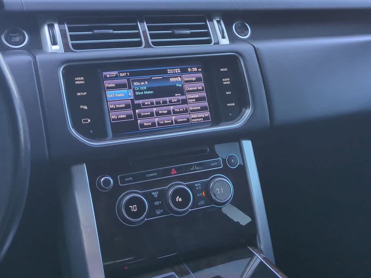 Thumbnail: 2013 Land Rover Range Rover - 28