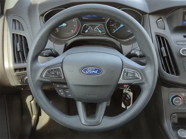 2017 Ford Focus SE 20