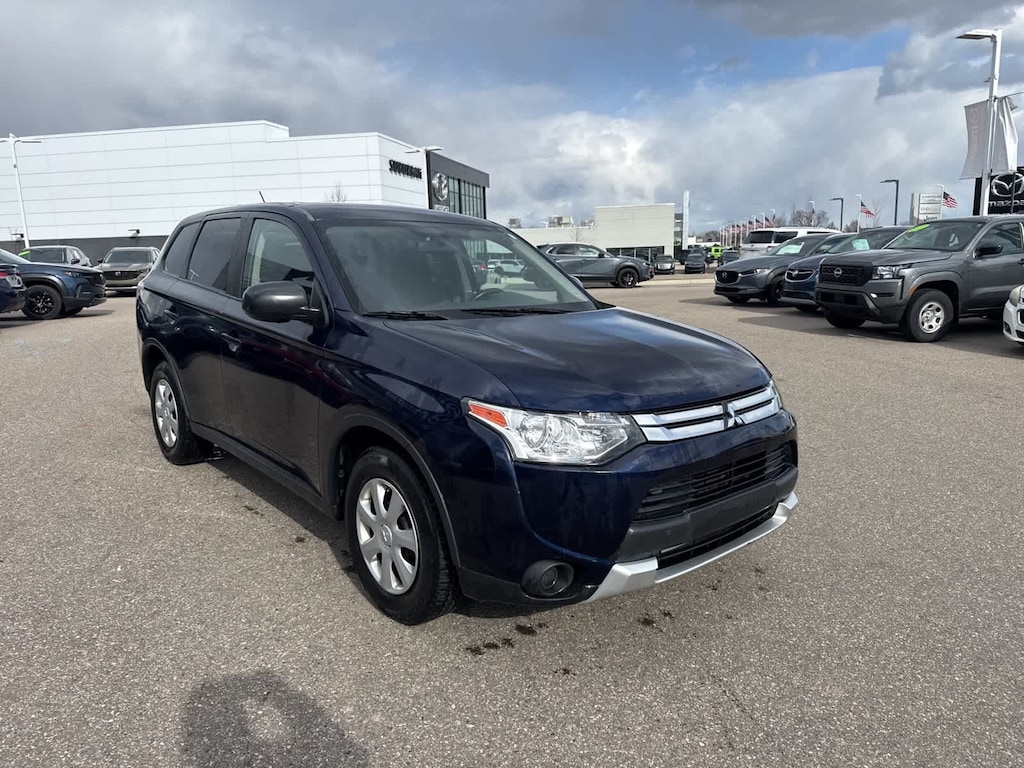 Used 2015 Mitsubishi Outlander ES SUV
