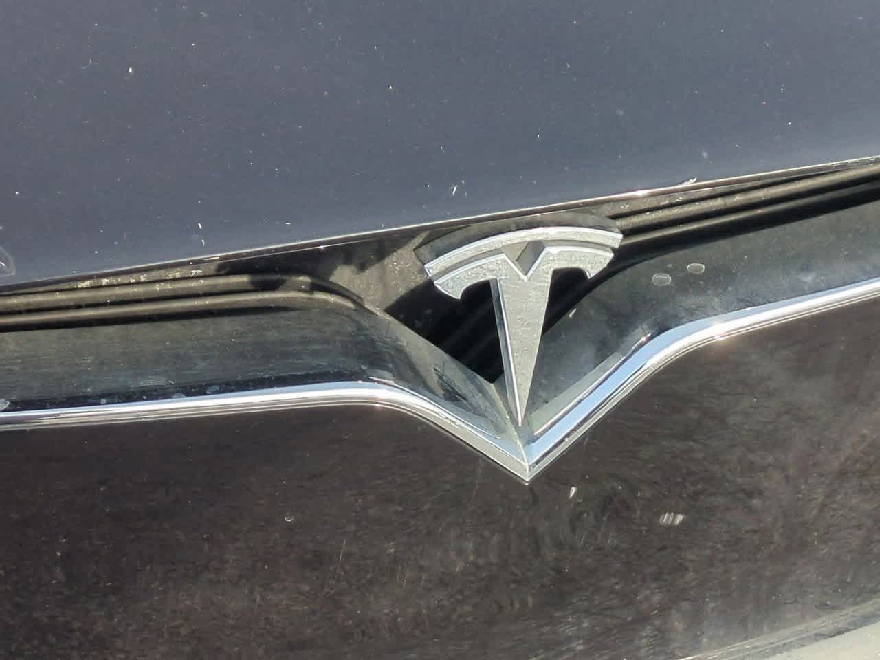 Thumbnail: 2016 Tesla Model X - 11