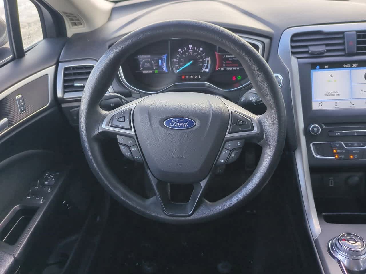 Thumbnail: 2017 Ford Fusion - 21