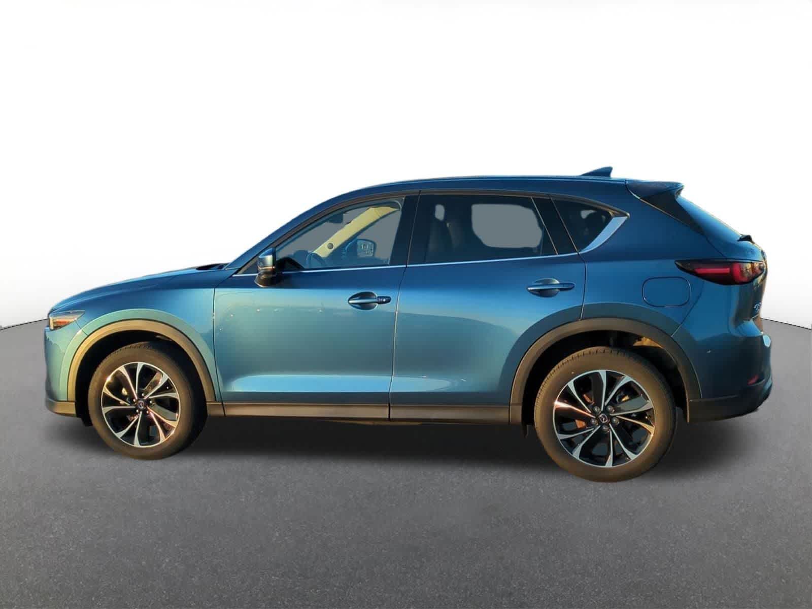 Thumbnail: 2023 Mazda CX-5 - 3